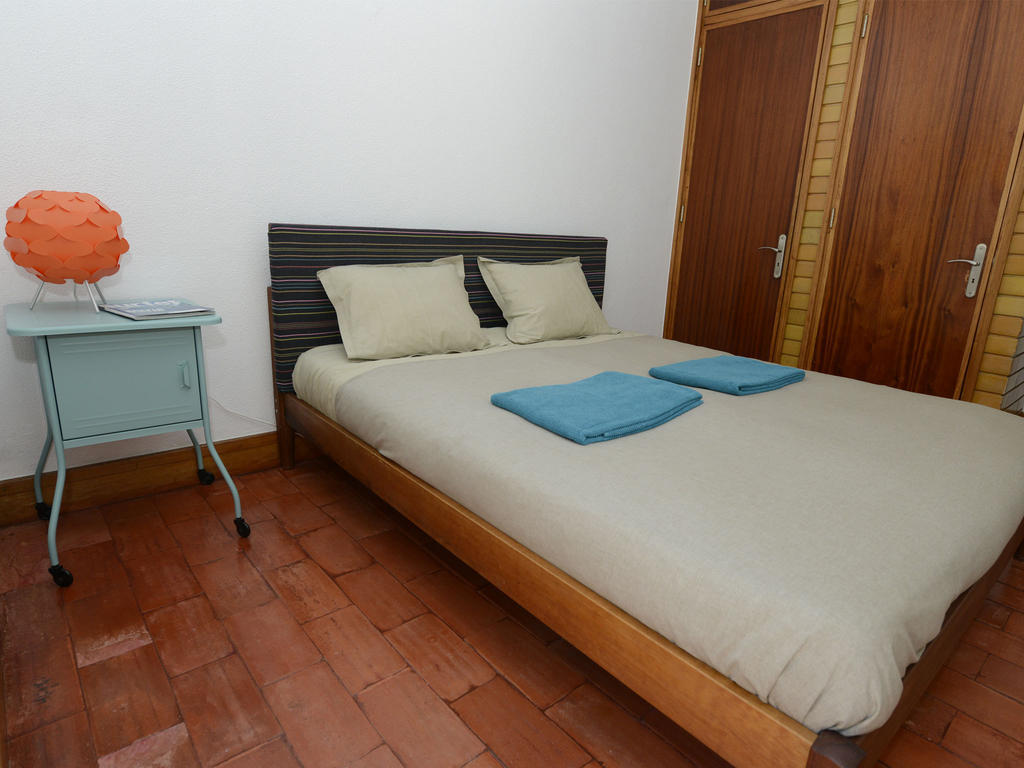 Geckosurfhouse Bed & Breakfast Costa da Caparica Room photo